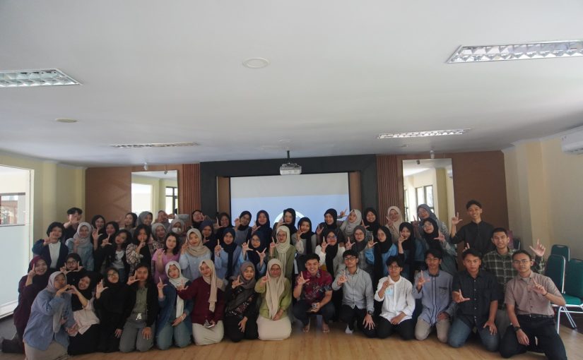 PRODI PERPUSTAKAAN DAN SAINS INFORMASI FIP UPI GELAR PELATIHAN KEWIRAUSAHAAN UNTUK MAHASISWA