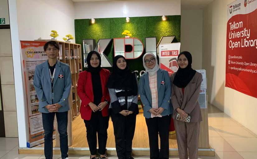 DOSEN PRODI PERPUSTAKAAN DAN SAINS INFORMASI FIP UPI ANTAR MAHASISWA MAGANG MANDIRI KE PERPUSTAKAAN TELKOM UNIVERSITY