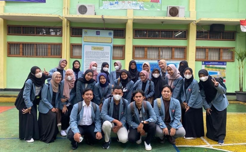 PENERIMAAN MAHASISWA PPLSP PRODI PERPUSINFO DI SMPN 15 BANDUNG