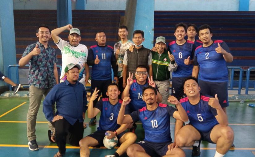 KETERLIBATAN DOSEN DAN TENDIK PERPUSINFO PADA PORDOSKA FUTSAL 2022